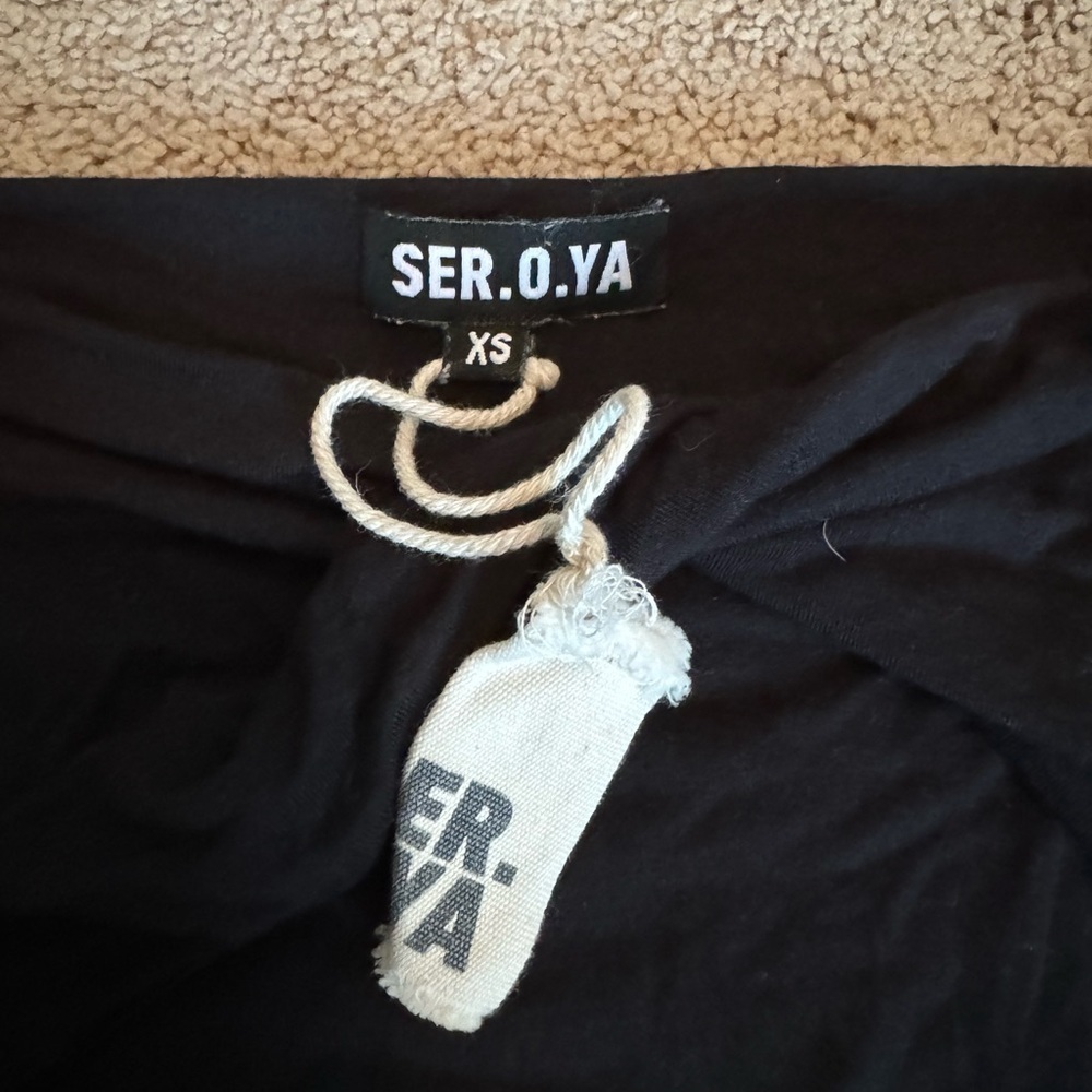 SER.O.YA- NWT Black Longsleeve Cutout Artemis Top - Picture 4 of 4